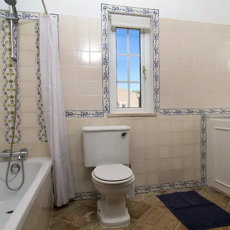 814 Monte Estrelicias *